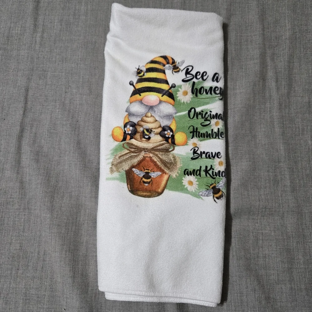 Honey Bee And Gnome 4pc Hand Towels Black Yellow And White Floral Prints Checker